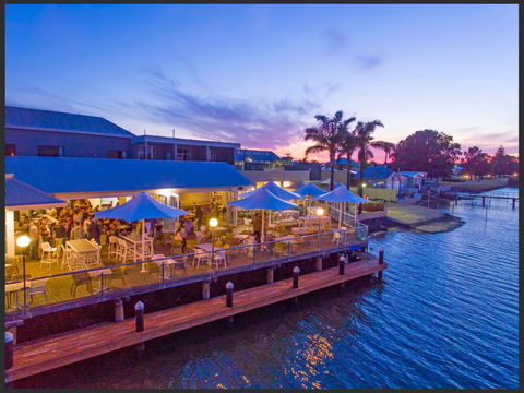 The Parade Hotel - Hotel Gold Coast 0