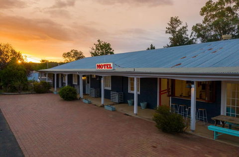 The Platypus Accommodation & Cafe - Hotel Gold Coast 1