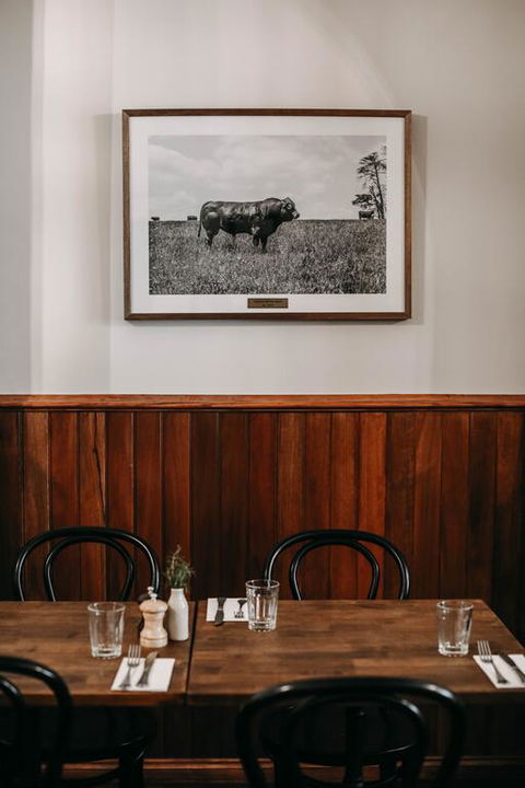 The Robin Hood Inn - Hotel Gold Coast 3