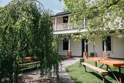 The Robin Hood Inn - Hotel Gold Coast 0