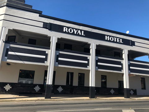 The Royal Hotel, Drouin - Hotel Gold Coast 1