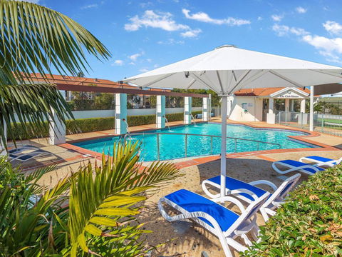 The Sands 51 - A Beach Escape - Hotel Gold Coast 0