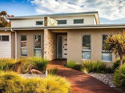 The Shack - Hotel Gold Coast 0