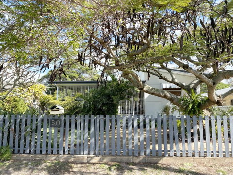 The Shack - Hotel Gold Coast 1