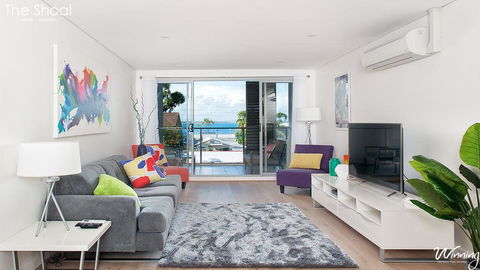 The Shoal Apartments, Unit 201/4-8 Bullecourt Street - Hotel Gold Coast 0