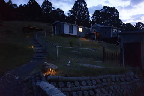 The Tin Dragon - Hotel Gold Coast 2