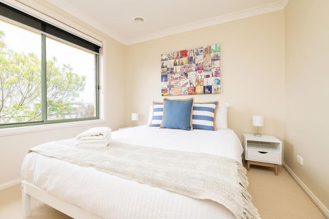 The Tinnock Entertainer Large & Comfy + Wifi - Hotel Gold Coast 2
