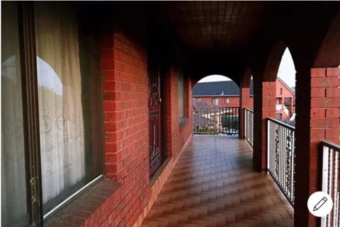 Thomastown Antique House En-suite Room - Hotel Gold Coast 3