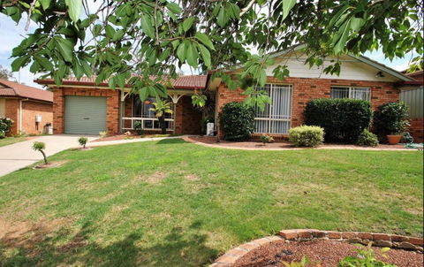 Tidy Home In A Leafy Suburb, Great Location - Hotel Gold Coast 0