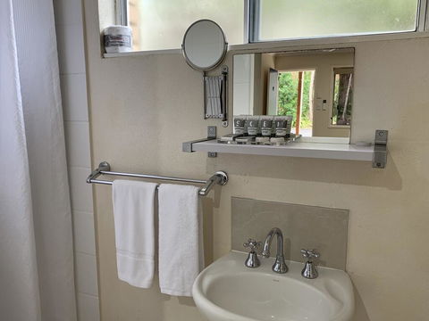 Tin Can Bay Motel - Hotel Gold Coast 2
