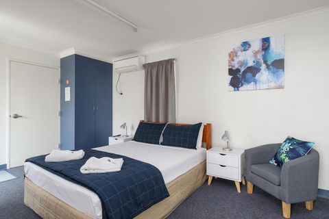 Tin Can Bay's Sleepy Lagoon Motel - Hotel Gold Coast 3