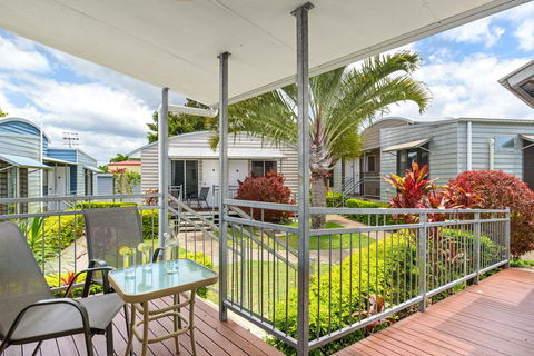 Tin Can Bay's Sleepy Lagoon Motel - Hotel Gold Coast 0
