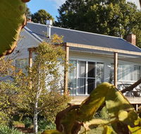 Toms Cottage - Wilgowrah -A Country Escape - Hotel Gold Coast