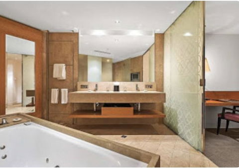 Top Private Service, Business Reception, Alternative Travel - Hotel Gold Coast 3