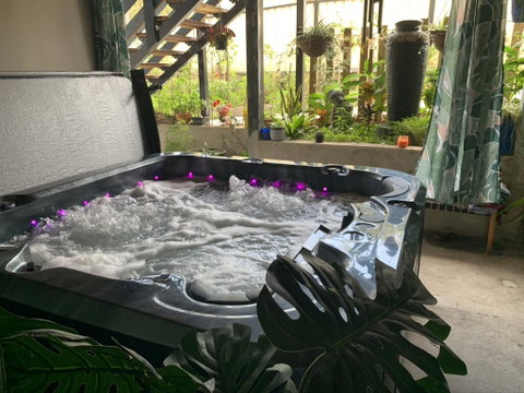 Tranquil Spa Retreat - Hotel Gold Coast 1