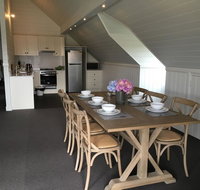 Travertines Wines Apartment - Hotel Gold Coast