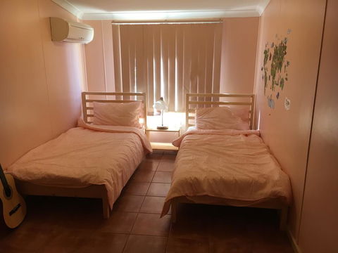 Tropical Farm Stay - Hotel Gold Coast 2
