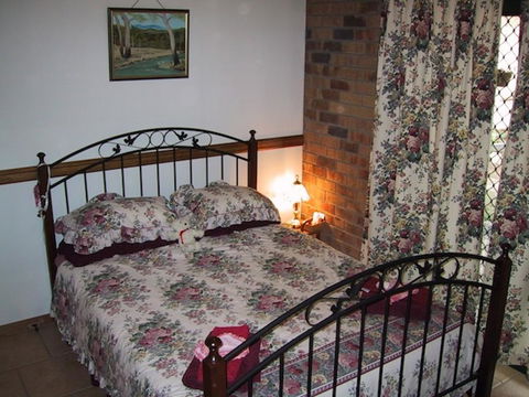 Twilight Grove Farm - Hotel Gold Coast 0