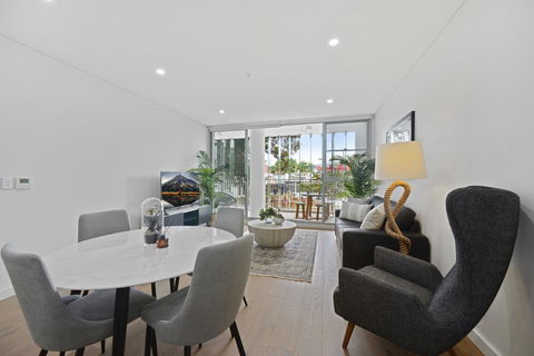 Ultra Modern, Luxurious Apartment In Tranquil Sydney - Hotel Gold Coast 1