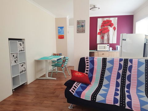 Unique Bouvard Beach House Mandurah - Hotel Gold Coast 2