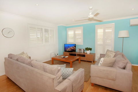 Unit 4, Marcoola Sands, 47 Petrie Avenue Marcoola, 300 BOND, LINEN SUPPLIED - Hotel Gold Coast 0
