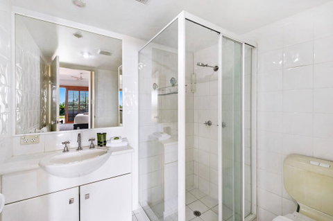 Unrivaled Ocean And City Views From Resort Style 3bed With Garden - Hotel Gold Coast 2