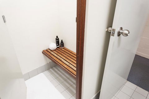 Vickery House 8 Bedroom Flat - Hotel Gold Coast 3