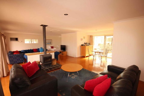 Verona Vineyard Cottage - Hotel Gold Coast 3