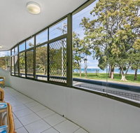 Views Pool Air Conditioning - Karoonda Sands Welsby Pde Bongaree - Hotel Gold Coast
