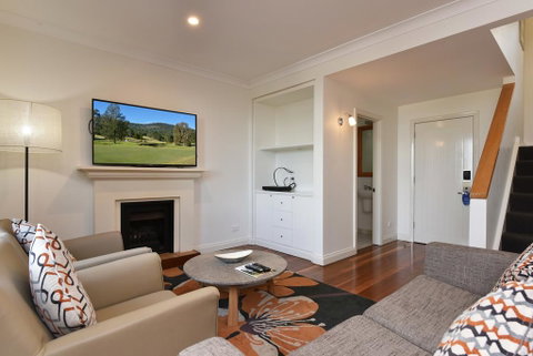 Villa 2br Grange Resort Condo Located Within Cypress Lakes Resort (nothing Is More Central) - Hotel Gold Coast 2