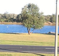 Villa by the Lake - Hotel Gold Coast