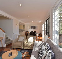 Villa Executive 2br Quattro Resort Condo located within Cypress Lakes Resort nothing is more central - Hotel Gold Coast
