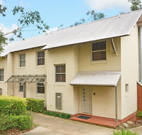 Villa Executive 2br Rose Resort Condo located within Cypress Lakes Resort nothing is more central - Hotel Gold Coast