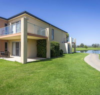 Villa On The Green - Hotel Gold Coast