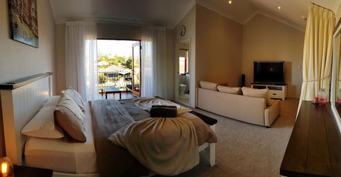 Villa Port Grimaud On Bouvard Island - Hotel Gold Coast 3