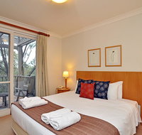 Villa Spa Executive 1br Merlot Resort Condo located within Cypress Lakes Resort nothing is more central - Hotel Gold Coast