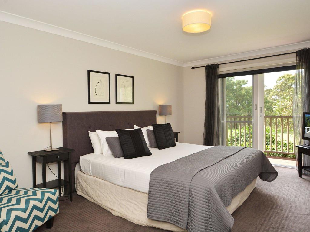Wallalong NSW Hotel Gold Coast