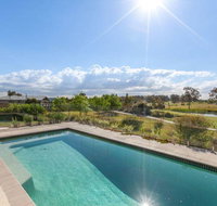 Vintage on the 8th - Hotel Gold Coast