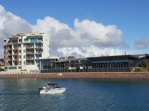 Wallaroo Marina Sea Vu Apartment - Hotel Gold Coast 1