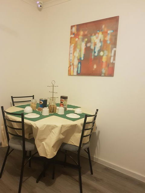 Warm Friendly Family Environment In Braybrook - Hotel Gold Coast 3