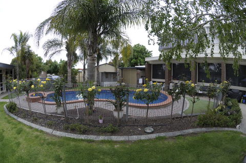 Warrina Motor Inn - Hotel Gold Coast 3