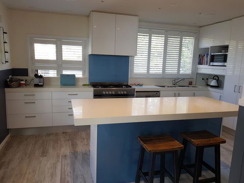 Waterfront 2 Bed Luxury Apartment In Corlette, Port Stephens - Sleeps 4 - Hotel Gold Coast 0