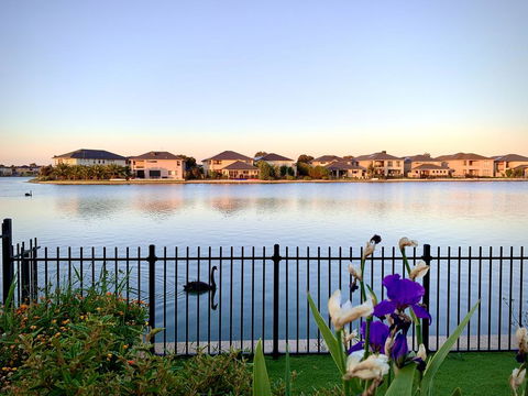 Waterfront Grand Villa For Big Group - Hotel Gold Coast 1