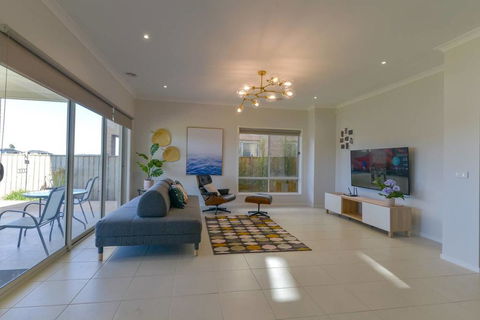 Waterfront Grand Villa For Big Group - Hotel Gold Coast 0