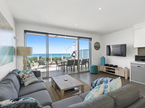 WATERFRONT SEVEN - In The Heart Of Lorne - Hotel Gold Coast 3