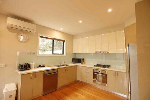 Apollo Bay Seal Apartments - Hotel Gold Coast 14