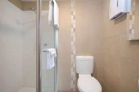 Plummers Mill - Central Townhouse - Hotel Gold Coast 9