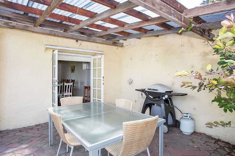 Plummers Mill - Central Townhouse - Hotel Gold Coast 6