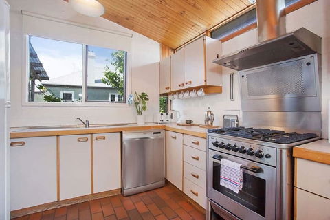 Plummers Mill - Central Townhouse - Hotel Gold Coast 2
