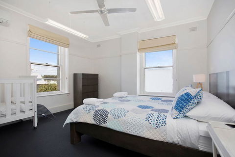 Plummers Mill - Central Townhouse - Hotel Gold Coast 3